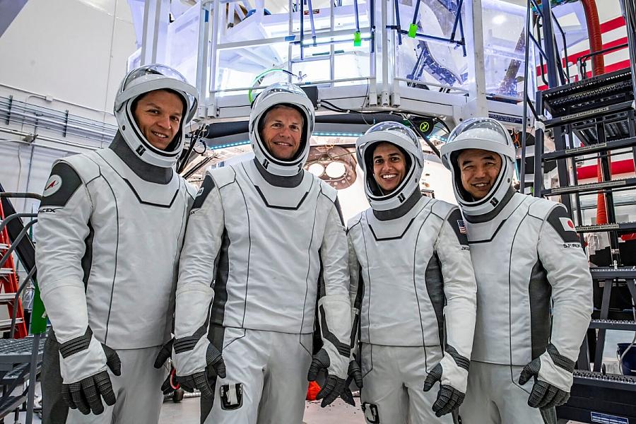 Корабль Crew Dragon с космонавтом "Роскосмоса" приводнится в Атлантике 12 марта