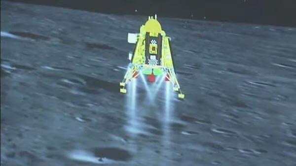 Индийская организация космических исследований (ISRO) планирует осуществить миссию "Чандраян-4" по доставке образцов грунта с Луны.