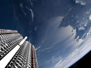 Доходы Starlink быстро растут, но политическая активность Илона Маска угрожает бизнесу