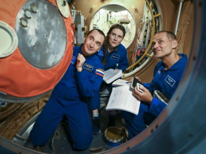 У основного экипажа МКС-75 состоялся цикл тренировок по действиям при аварийных ситуациях на РС МКС