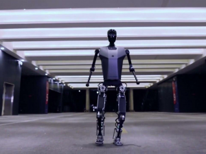 Китайский робот-гуманоид подключился к спутнику в ходе первого испытания