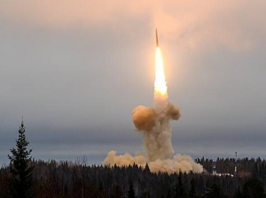 Ракету-носитель "Старт-1М" создают на базе МБР "Тополь-М"