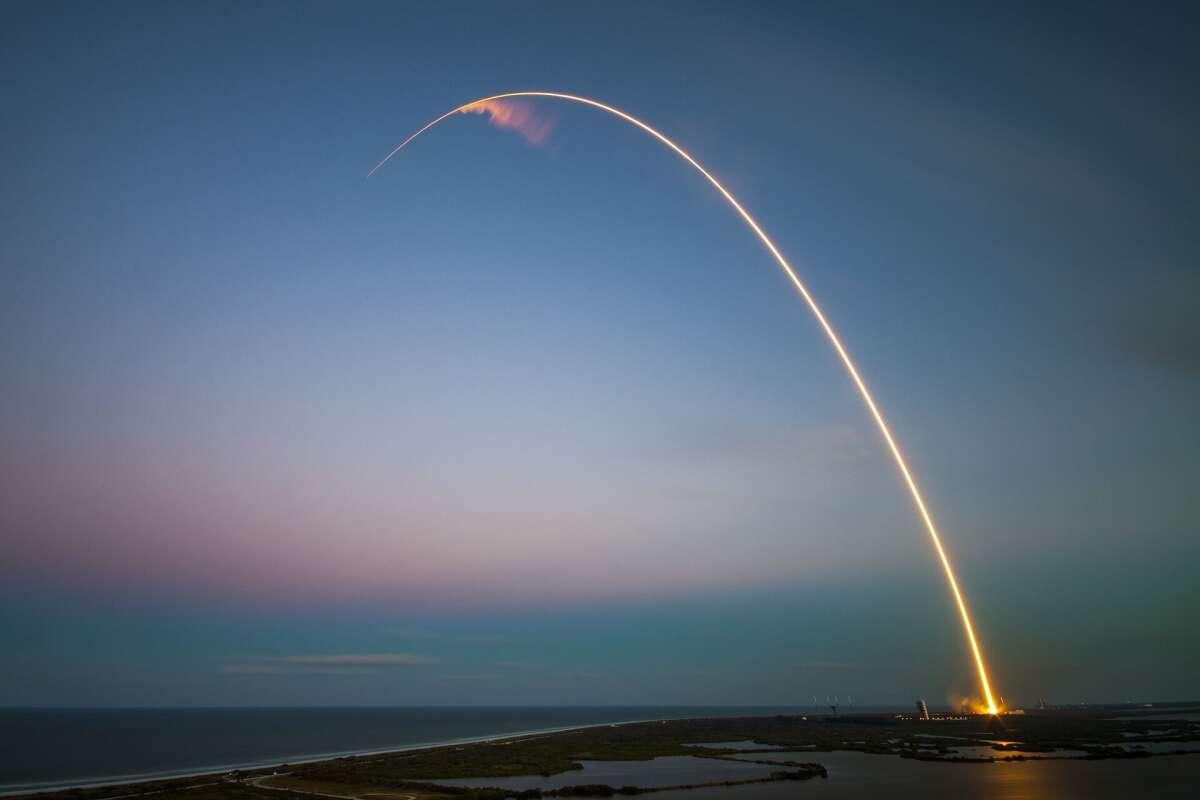 SpaceX совершила свой 69-й запуск в этом году с космодрома Канаверал