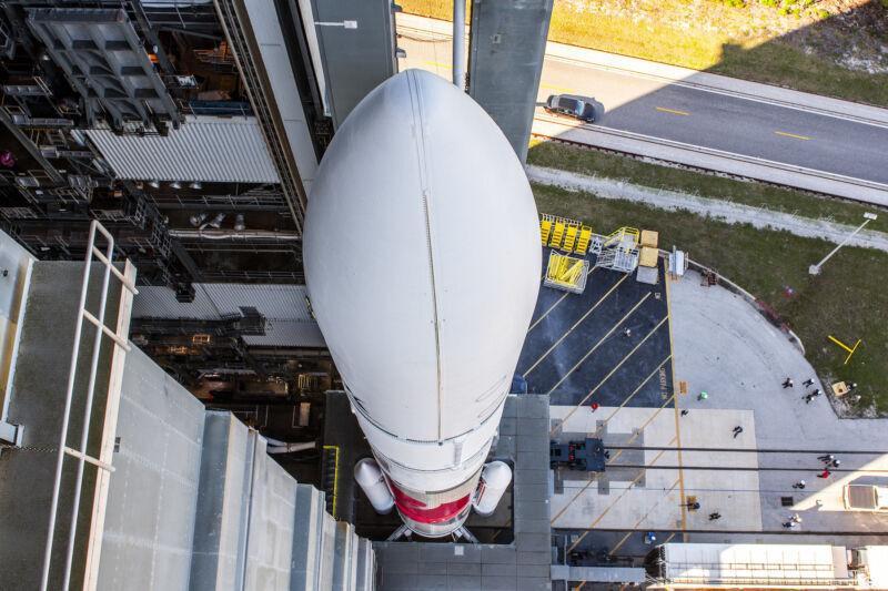 Американская ракета Vulcan Centaur выведет в космос экспериментальный спутник Для ВВС США
