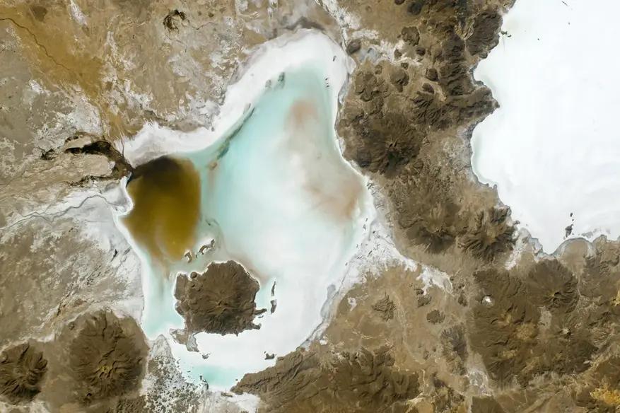 Соляные пустоши Боливии: как земной ландшафт помогает исследовать Марс