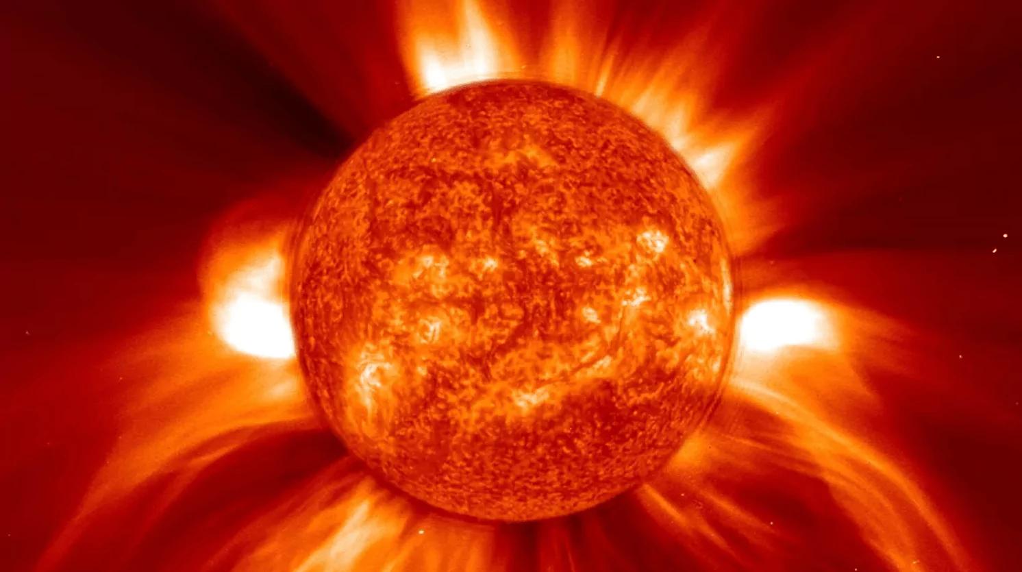 Солнечный зонд Parker наблюдал корональный выброс массы, "всасывающий" межпланетную пыль