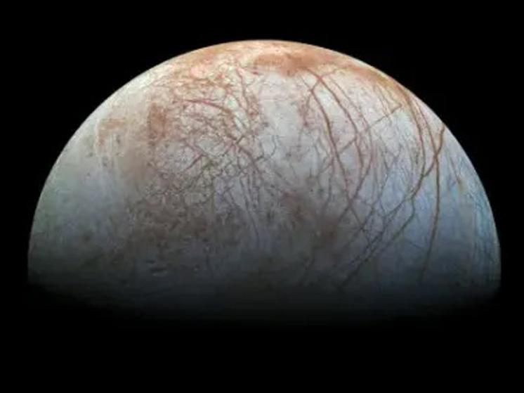 У НАСА рухнули надежды обнаружить жизнь на ледяном спутнике Юпитера